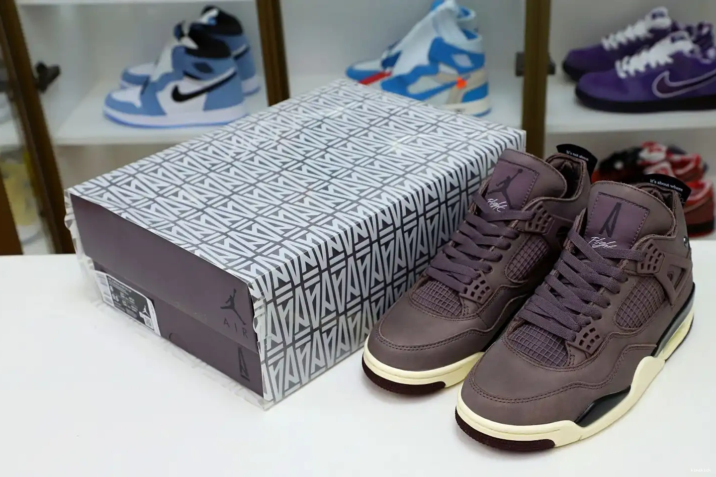 4 Kimikick AIR JORDAN AM 0622